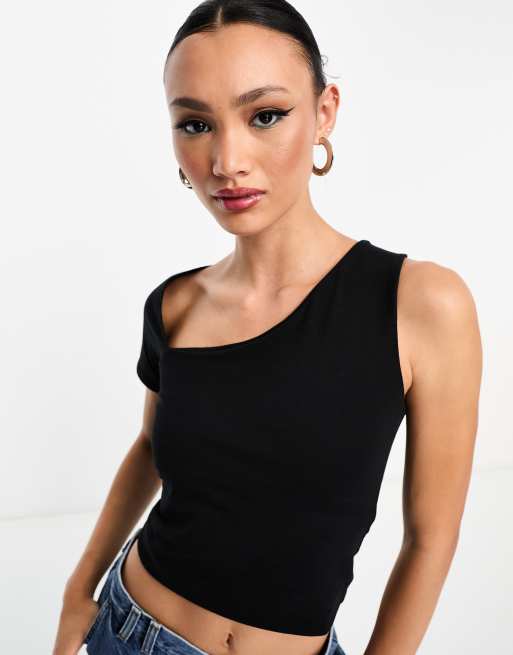 ASOS DESIGN - Asymmetrische top met kapmouwtje in zwart