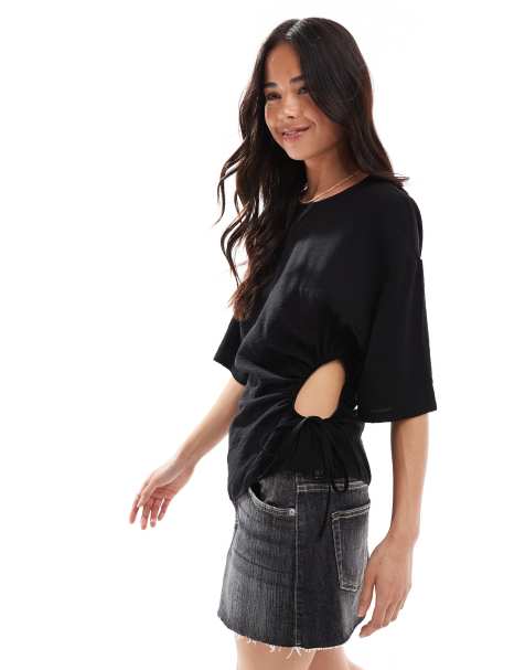 ASOS DESIGN - Asymmetrische top met uitsnijding aan de zijkant in zwart - view 1