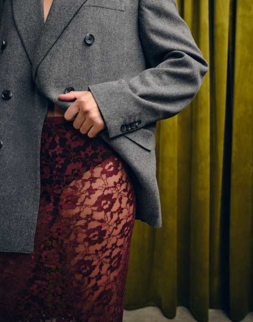 ASOS DESIGN – Asymmetrischer Maxirock aus Spitze in Kirschrot, 4 von 5