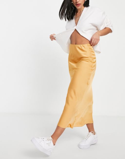 ASOS DESIGN – Asymmetrischer Satin-Midirock in Gold