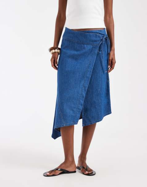 ASOS DESIGN – Asymmetrischer Wickel-Jeansrock in Mittelblau - view 1