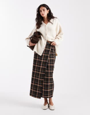ASOS DESIGN - Asymmetrischer Wickel-Maxirock mit Karomuster-Bunt