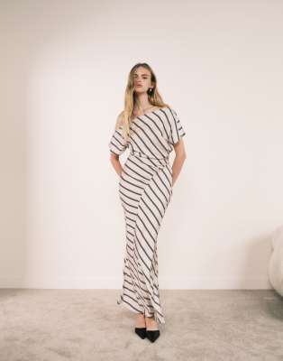 ASOS DESIGN - Asymmetrisches, drapiertes Maxikleid mit Streifen-Bunt