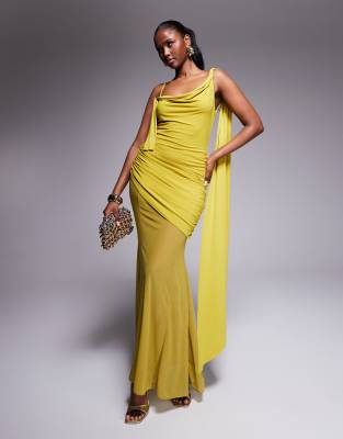 ASOS DESIGN - Asymmetrisches, gerafftes Maxikleid in Chartreuse-Gelb mit transparentem Rock in geschmeidiger Haptik