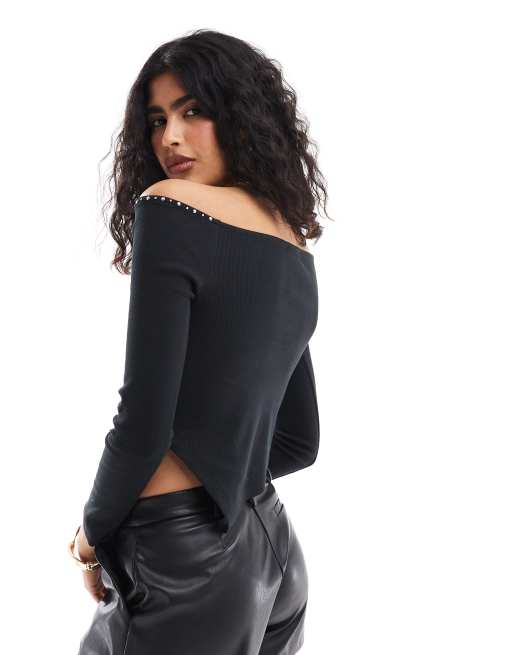 ASOS DESIGN – Asymmetrisches Langarmoberteil in Schwarz mit Nietenverzierung, 2 von 4