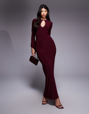 ASOS DESIGN - Asymmetrisches Maxikleid in Burgunderrot mit Engelsärmeln