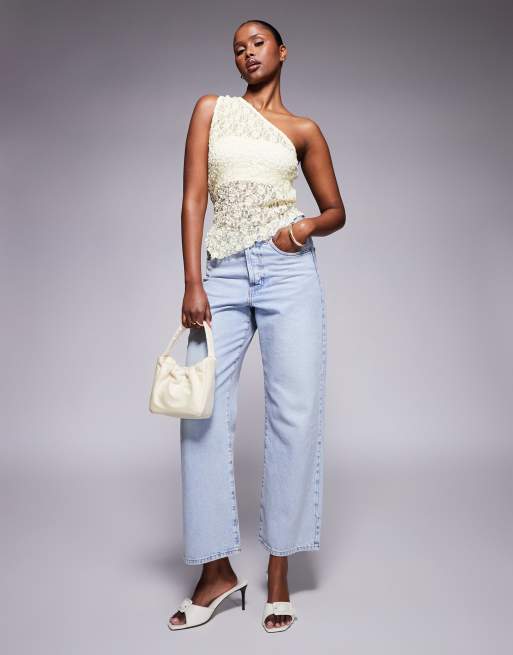 ASOS DESIGN – Asymmetrisches Oberteil aus Spitze in Buttermilchgelb mit One-Shoulder-Träger, 4 von 4