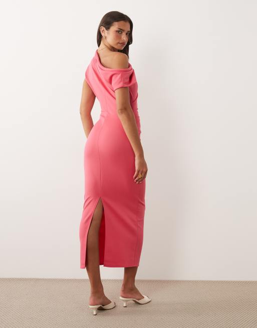 ASOS DESIGN – Asymmetrisches, schulterfreies Midikleid aus neoprenartigem Material in Rosa, 2 von 4