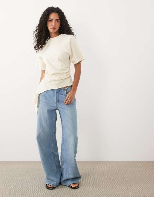 ASOS DESIGN asymmetrisches T-Shirt mit taillierter Taille in Sand, 3 von 4