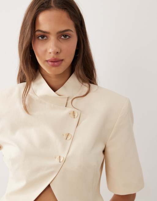 ASOS DESIGN asymmetrisk blazer med korte ærmer i ecru, 2 af 4
