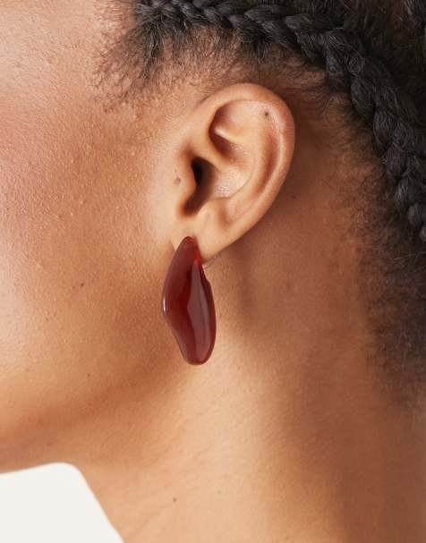 ASOS DESIGN – Asymmetriska örhängen med syntetiska stenar i abstrakt design - view 1