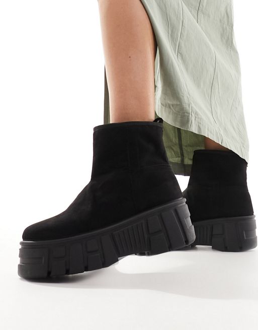 ASOS DESIGN Attention borg lined mini boots in black