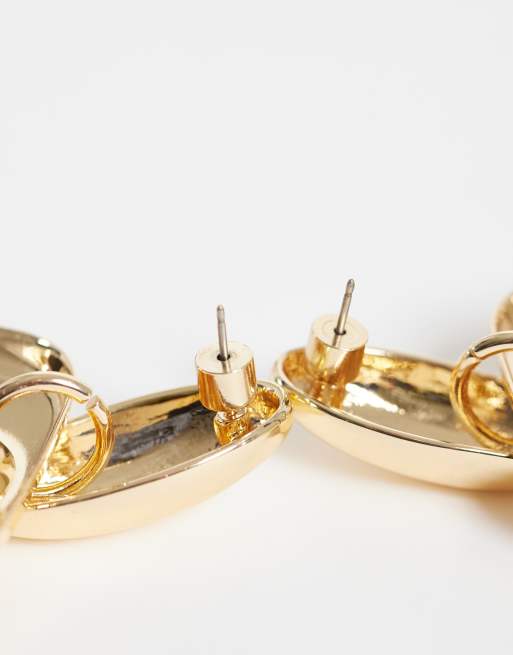 ASOS DESIGN auffällige Türklappen-Ohrringe in Goldoptik, 3 von 4
