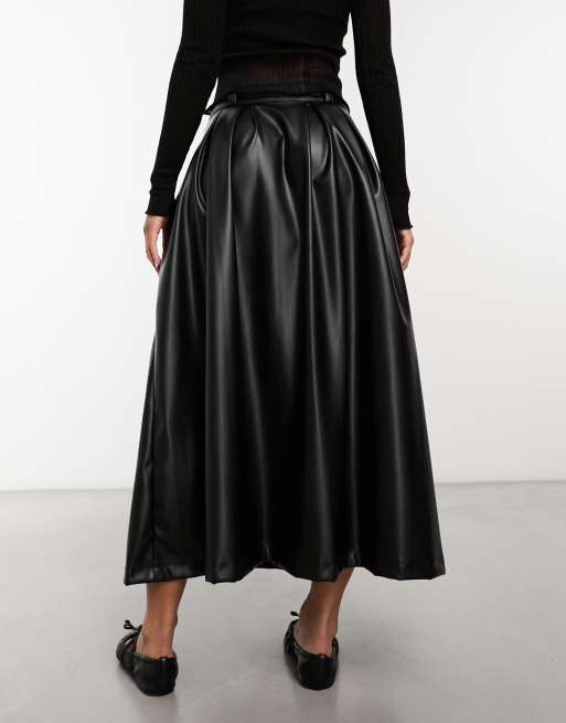 ASOS DESIGN – Ausgestellter Ball-Midirock aus schwarzem Kunstleder, 3 von 4