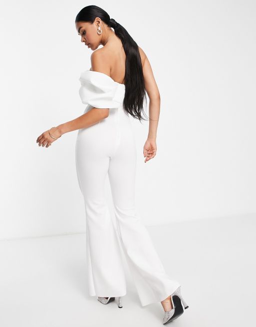 ASOS DESIGN – Ausgestellter Jumpsuit im Neopren-Stil in Weiß mit One-Shoulder-Träger, 2 von 4