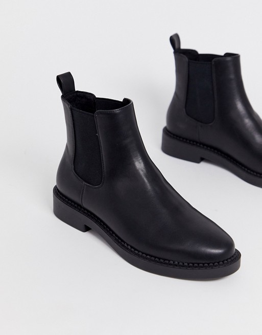 ASOS DESIGN Auto chunky chelsea boots in black
