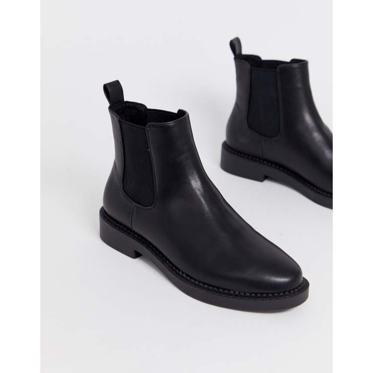ASOS DESIGN Auto chunky chelsea boots in black ASOS