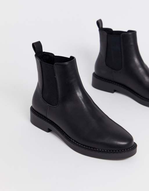 ASOS DESIGN Auto chunky chelsea boots in black