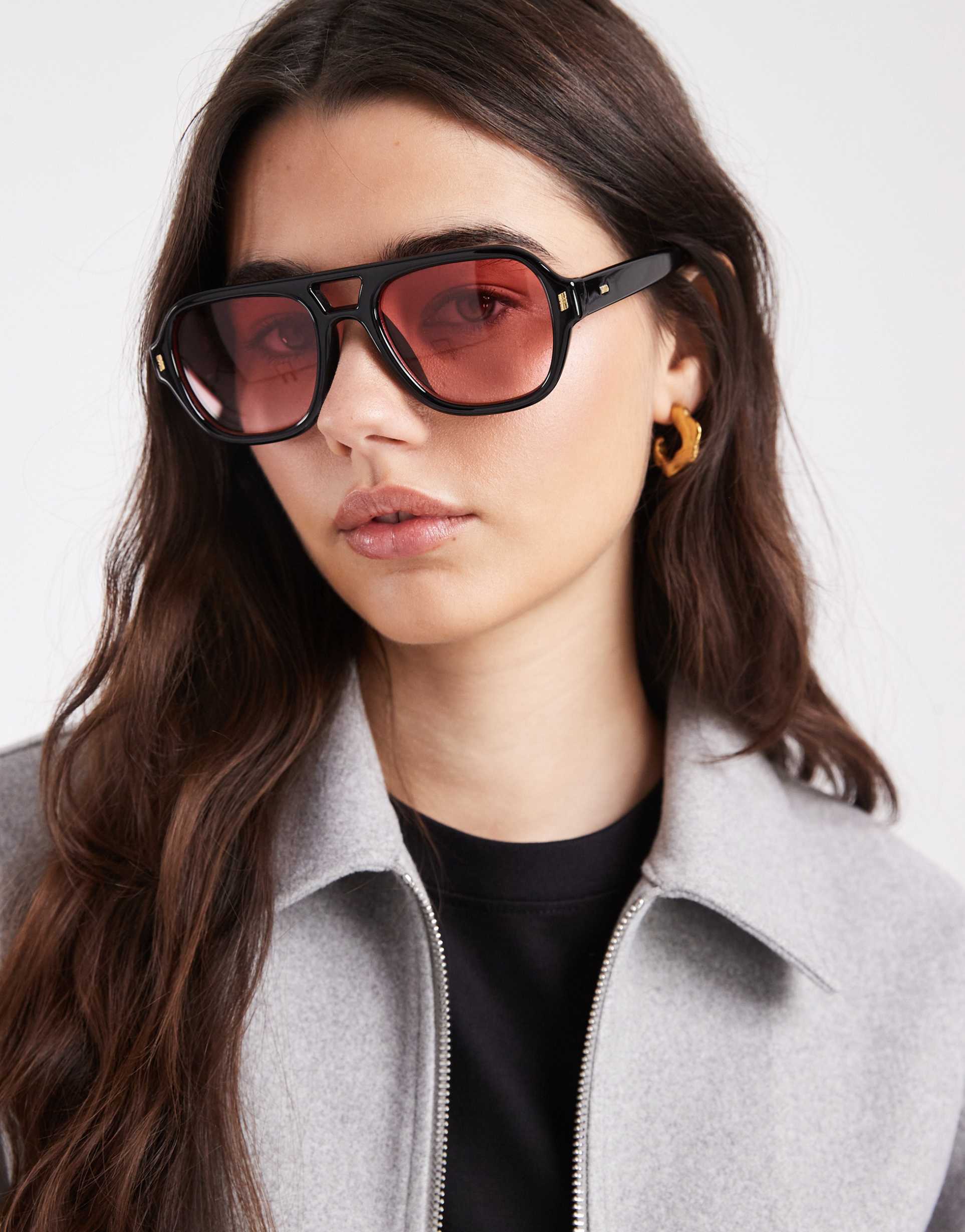 asos design aviator sunglasses in black with pink lenses