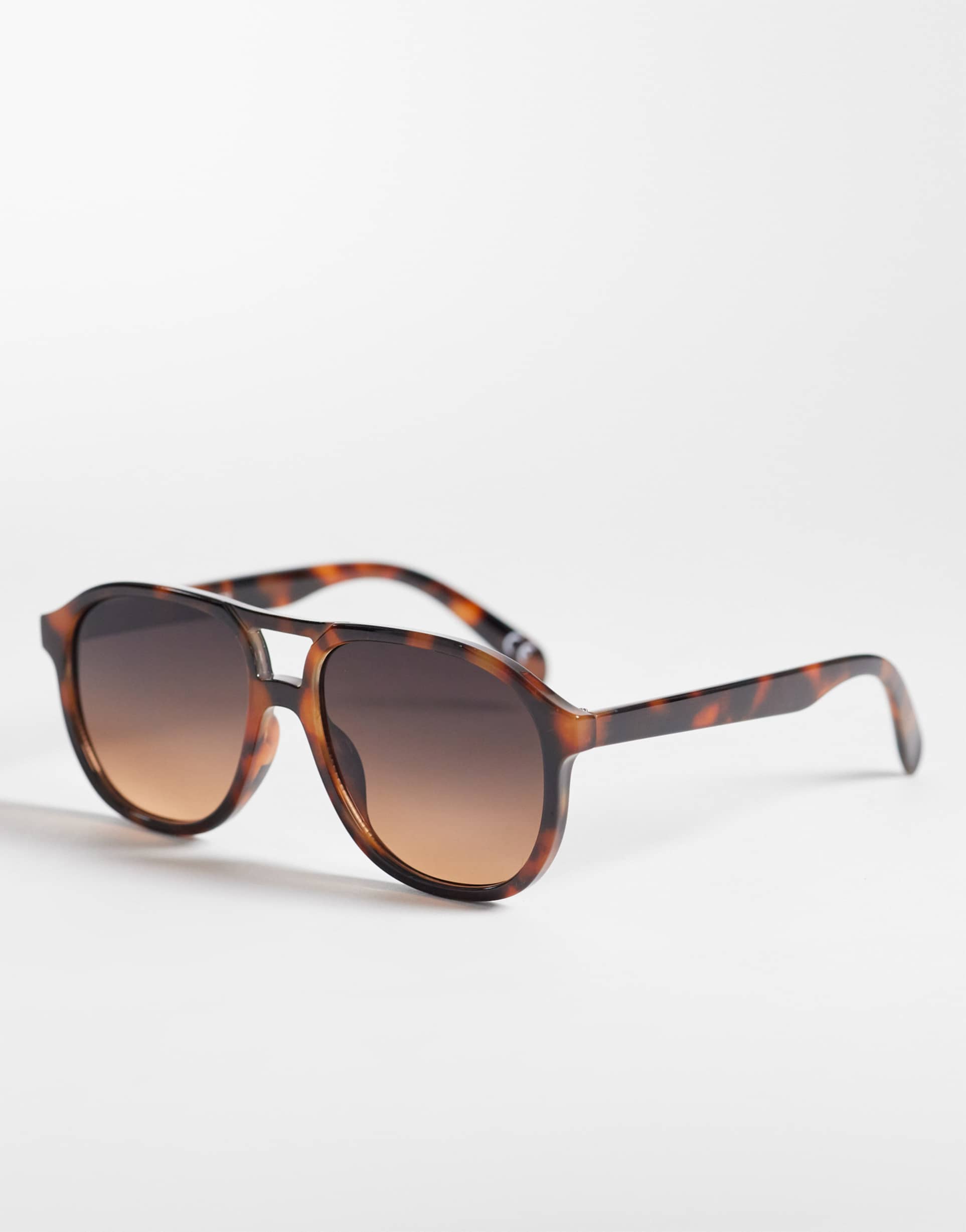 asos design aviator sunglasses in tort with gradient brown lens