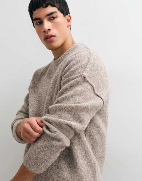 ASOS DESIGN avslappnad stickad tröja med synlig rund halsringning i taupe - view 1