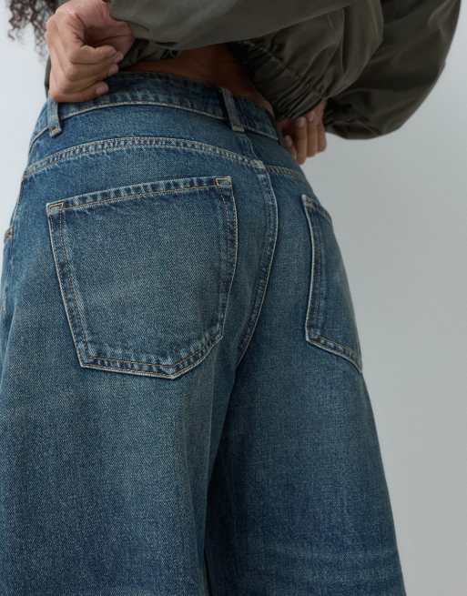 ASOS DESIGN awkward crop jean in mid blue, 2 of 5