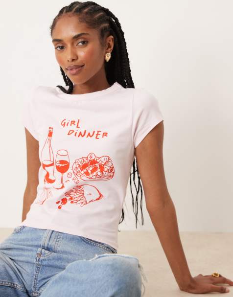 ASOS DESIGN - Baby T-shirt met grafische girl dinner-print in roze - view 1