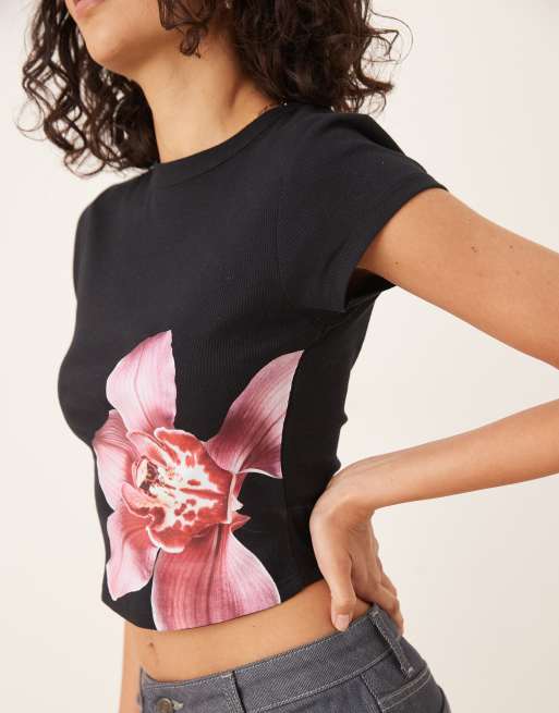 ASOS DESIGN - Baby T-shirt met orchidee bloemprint in zwart, 4 van 4