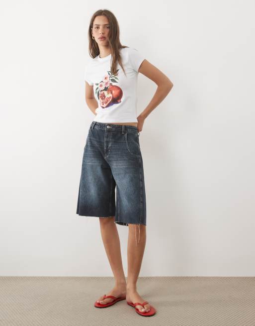 ASOS DESIGN Baby-T-Shirt mit Vintage-Granatapfel-Print in Weiß, 3 von 4