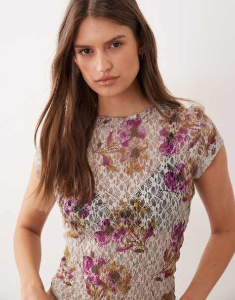 ASOS DESIGN - Baby T-shirt van kant met antieke bloemenprint, deel van co-ord set - view 1