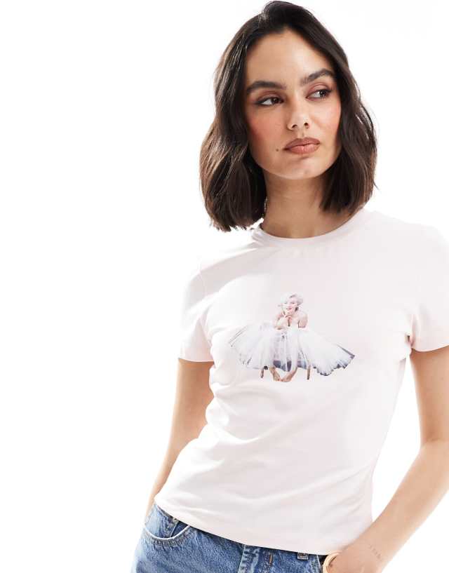 ASOS DESIGN baby tee with Marilyn Monroe license graphic in pink