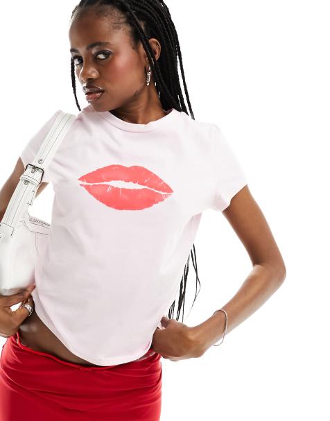 Pink T-Shirts for Women