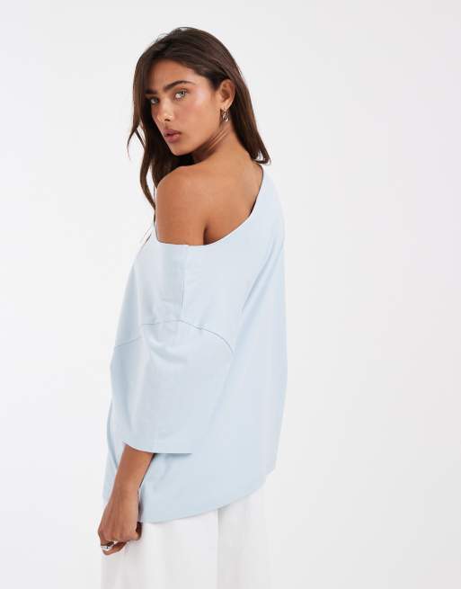 ASOS DESIGN - Babyblå løstsiddende oversized offshoulder-T-shirt, 4 af 4