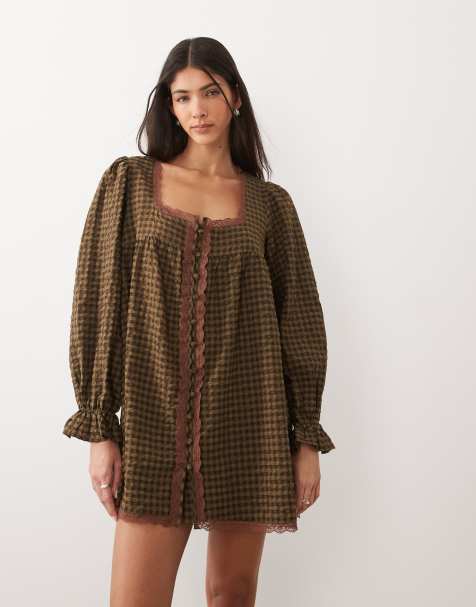 ASOS DESIGN - Babydoll-minikjole med blondekanter og olivengrønt tern - view 1