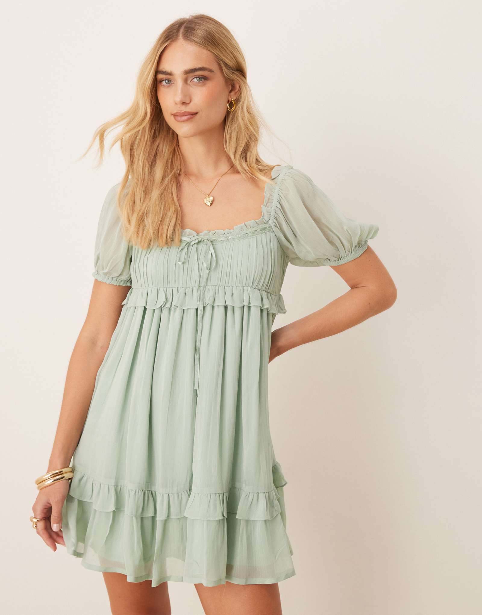 ДИЗАЙНЕРСКОЕ мини-платье-сорочка ASOS светло-зеленого цвета