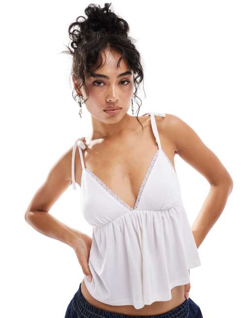 ASOS DESIGN - Babydolltop met gestrikte camibandjes in ivoor