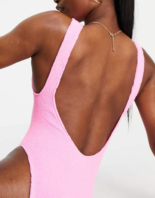 ASOS DESIGN – Badeanzug mit Knitterstruktur und U-Ausschnitt in Rosa, 3 von 4