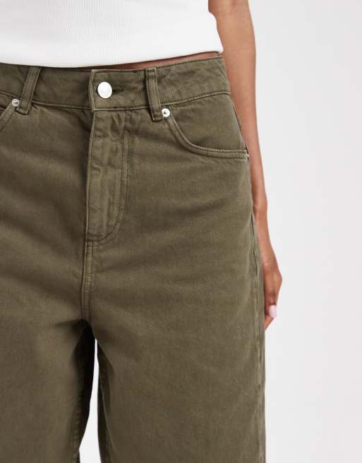 ASOS DESIGN baggy bermuda shorts in khaki, 5 of 5