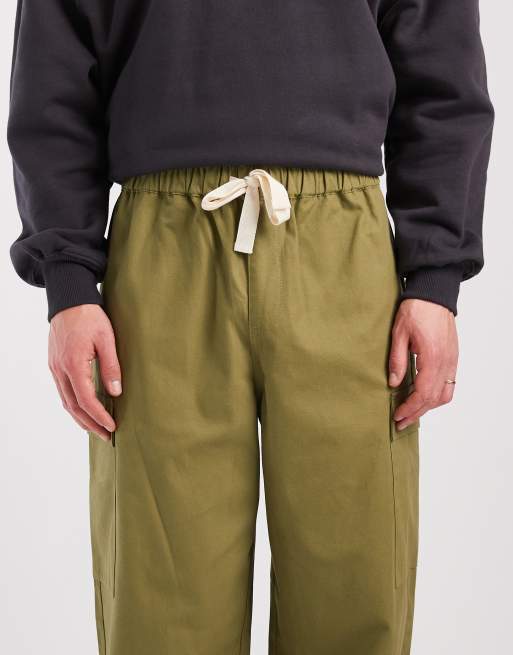 ASOS DESIGN baggy cargo trousers in khaki, 5 of 5