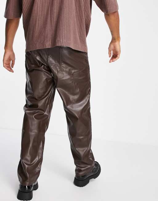 ASOS DESIGN – Baggy-Jeans aus braunem Kunstleder, 2 von 4