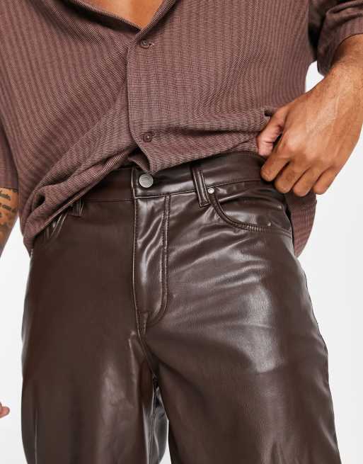 ASOS DESIGN – Baggy-Jeans aus braunem Kunstleder, 3 von 4