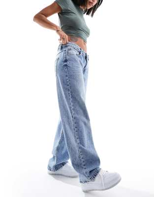 ASOS DESIGN ASOS DESIGN baggy jeans in mid blue
