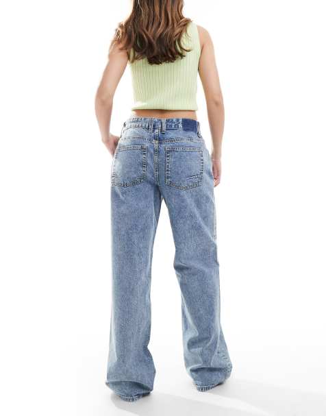 ASOS DESIGN  baggy  jeans in mid blue - view 2