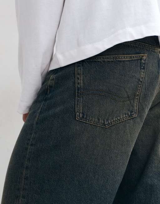 ASOS DESIGN baggy jeans in vintage dark wash blue, 2 of 5