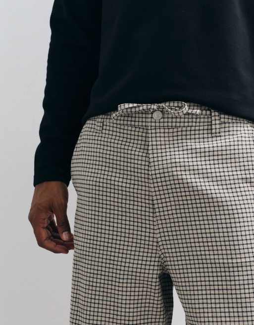 ASOS DESIGN baggy pants in plaid pattern, 4 of 5