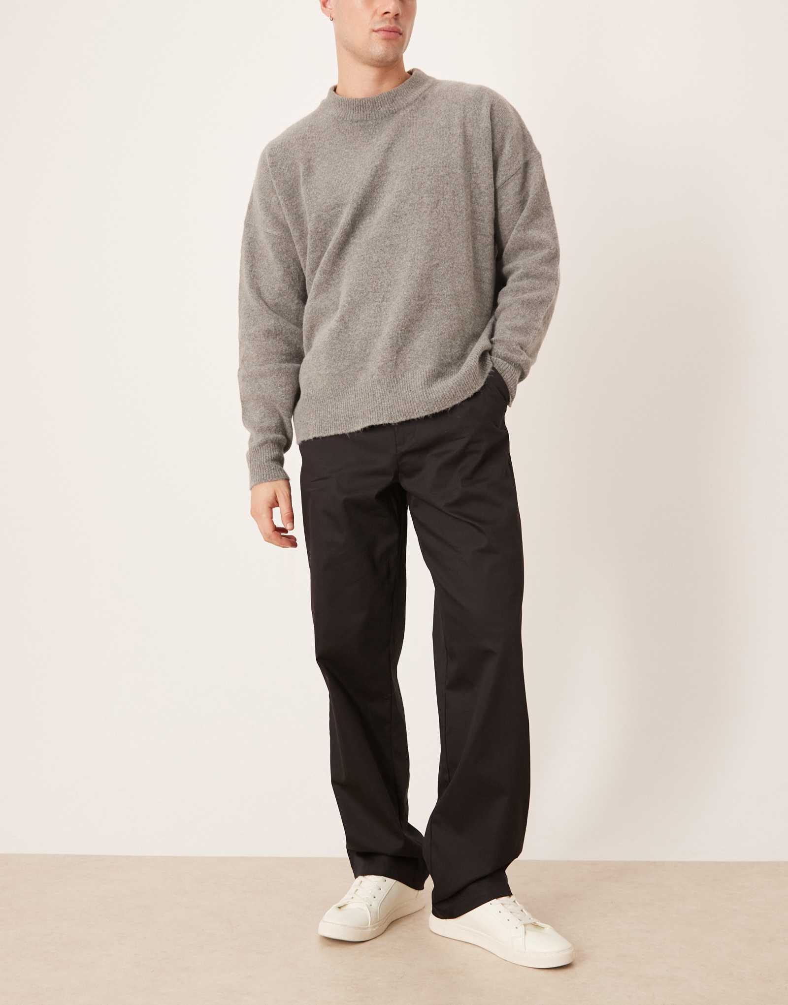 ДИЗАЙНЕРСКИЕ мешковатые атласные брюки ASOS со складками черного цвета