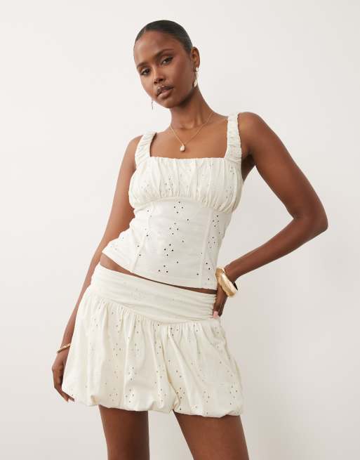ASOS DESIGN – Ballon-Minirock in Cremeweiß mit Lochstickerei, Kombiteil, 5 von 5