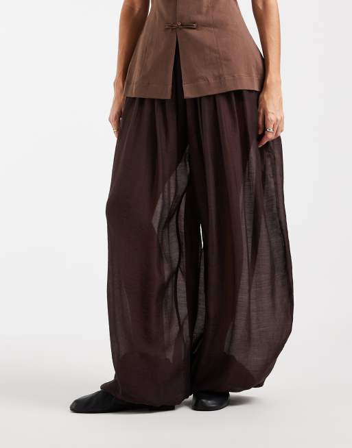 ASOS DESIGN ballonbroek co-ord set in bruin, 5 van 5