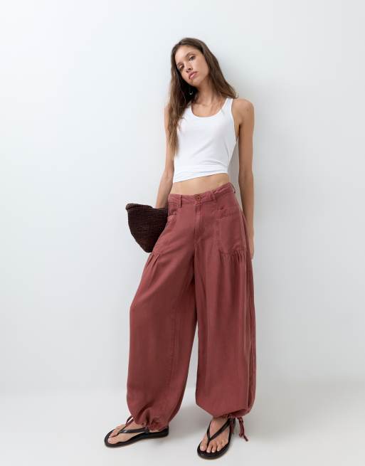 ASOS DESIGN – Ballonhose in Rostrot mit Taschen vorne und verstellbarem Bindedetail am Saum , 2 von 5