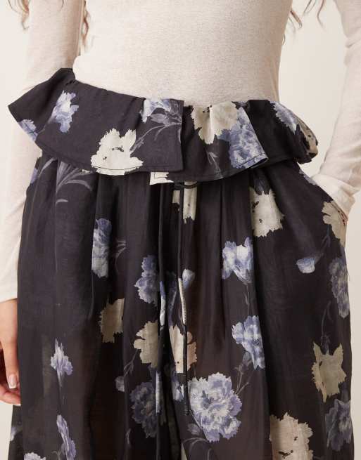 ASOS DESIGN – Ballonhose in Schwarz mit Blumenmuster und Umschlagbund, 3 von 5